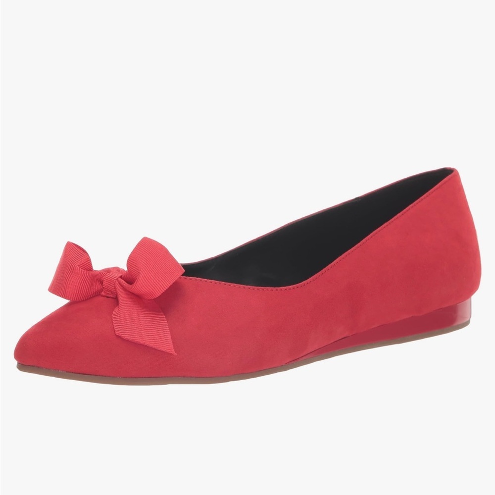 Kenneth Cole REACTION Women's Lily Bow; 8.5